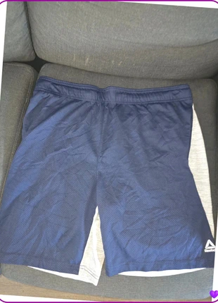 short Reebok M, brand: Reebok, condition: Very good, size: M, €10.00, €11.20 includes Buyer Protection