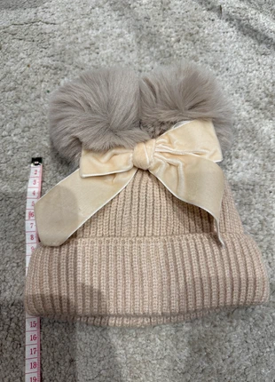 pompom muts, marque: merkloos, état: Neuf sans étiquette, taille: 5-8 ans, 54 cm , 3,50 €, 4,38 € Protection acheteurs incluse