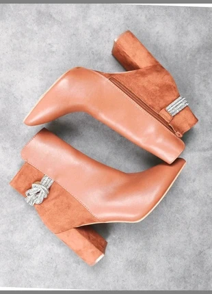 Bottines chaussette camel strass talon bloc 39 neuves, marque: C'M Paris, état: Neuf sans étiquette, taille: 39, 25,00 €, 26,95 € Protection acheteurs incluse