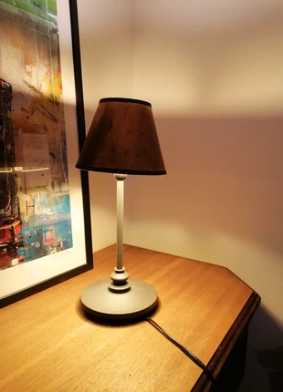 Sfeervolle tafellamp met goudkleurige kap – E14, merk: CHIC, staat: Heel goed, € 9,50, € 10,68 inclusief Kopersbescherming