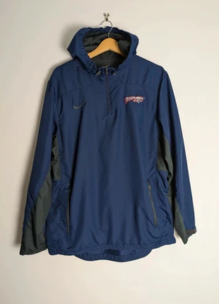 Veste nylon Nike a capuche taille L / logo brodé, merk: Nike, staat: Heel goed, maat: L, € 23,00, € 24,85 inclusief Kopersbescherming Pro