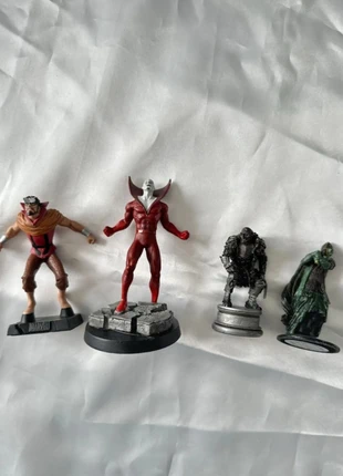 Lot de 4 figurines - Marvel, deadman, grishnak,soldat, marca: Marvel, estado: Muito bom, tamanho: Tamanho único, €10.00, €11.20 inclui Proteção do Comprador