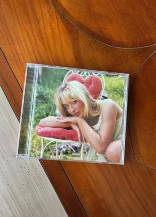 CD Sabrina Carpenter, état: Très bon état, 12,00 €, 13,30 € Protection acheteurs incluse