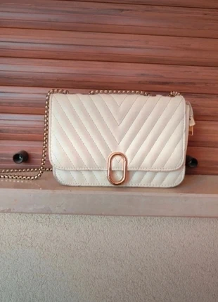 Borsetta bianca a tracolla, marque: Boutique Italiana, état: Très bon état, 6,00 €, 7,00 € Protection acheteurs incluse