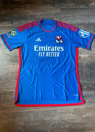 Maillot Olympique Lyonnais 23/24 Third Adidas Taille L, marque: adidas, état: Très bon état, taille: L, 45,00 €, 47,95 € Protection acheteurs incluse