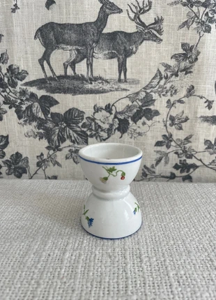 Ancien coquetier diabolo décor fleuri polychrome, staat: Goed, € 10,00, € 11,20 inclusief Kopersbescherming Pro