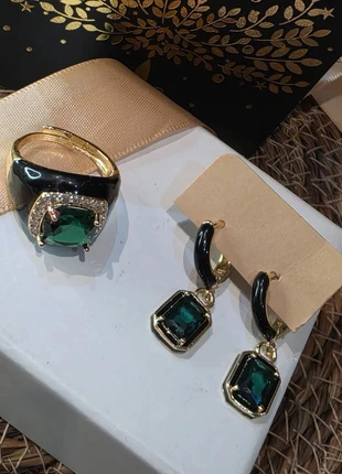 Conjunto anillo y pendientes esmaltados, marque: la musse, état: Très bon état, 35,00 €, 37,45 € Protection acheteurs incluse