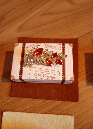 Broche avec la boîte, brand: luxe.fr, condition: Very good, €5.00, €5.95 includes Buyer Protection Pro
