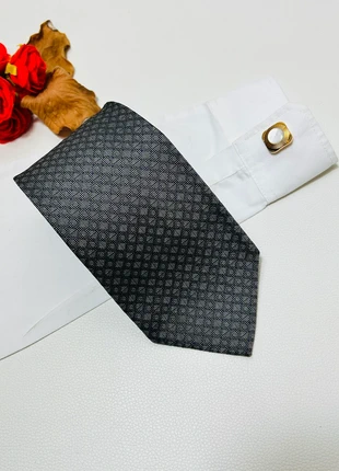 Cravate Silko Milano Italy - 9 cm - gris uni micro motif carré - très bon état, marque: Silko Milano, état: Très bon état, 15,00 €, 16,45 € Protection acheteurs (Pro) incluse