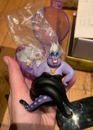Gashapon Ursula la petite sirène - disney, marque: Disney, état: Neuf sans étiquette, taille: Taille unique, 8,00 €, 9,10 € Protection acheteurs incluse