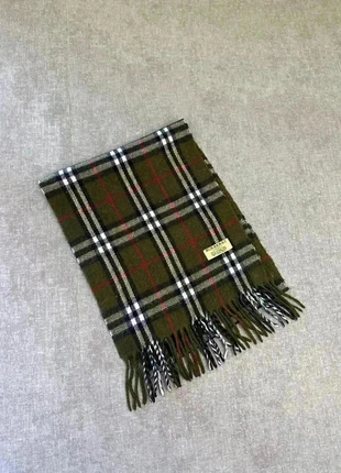 Écharpe Burberry vert, marke: Burberry, zustand: Sehr gut, 45,00 €, 47,95 € beinhaltet Vinted-Käuferschutz Pro