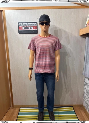 Magnifique t-shirt col rond Ralph Lauren taille L . #20, merk: Ralph Lauren, staat: Goed, maat: L, € 10,00, € 11,20 inclusief Kopersbescherming Pro