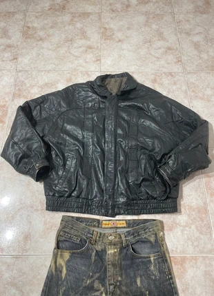 Leather bomber jacket, made in Italy, aviator style, crop top gun style, 80s., marque: Vintage Dressing, état: Très bon état, taille: M, 49,99 €, 53,19 € Protection acheteurs incluse