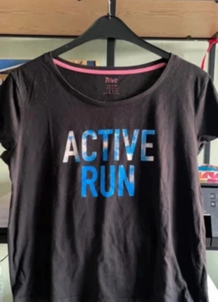 Black activewear T-shirt short sleeve top Crivit, merk: Crivit, staat: Heel goed, maat: M / 38 / 10, € 1,00, € 1,75 inclusief Kopersbescherming