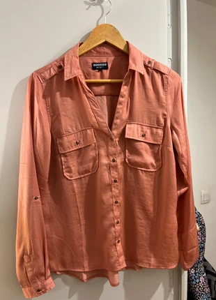 Chemise effet soyeux, marke: Bonobo, zustand: Sehr gut, größe: M / 38 / 10, 5,00 €, 5,95 € inklusive Vinted-Käuferschutz