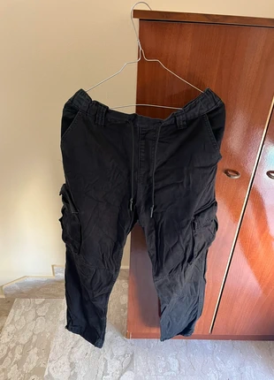 Pantalone cargo nero, brand: Bershka, condizioni: Nuovo senza cartellino, taglia: IT 42 | W33, €5.90, €6.90 include la Protezione acquisti