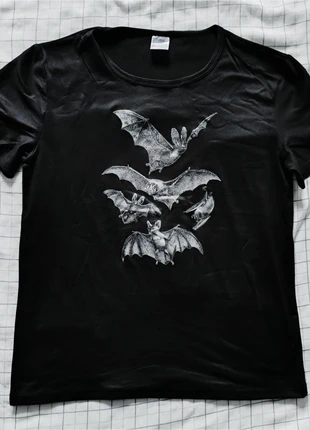Bat goth tee (m), merk: Alternative, staat: Heel goed, maat: M / 38 / 10, € 15,99, € 17,49 inclusief Kopersbescherming Pro
