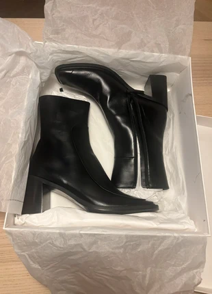 The Row patch boots zwart maat 40, merk: The Row, staat: Nieuw met prijskaartje, maat: 40, € 450,00, € 473,20 inclusief Kopersbescherming