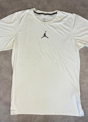 T-shirt de Basket Jordan dri-fit blanc en coton taille L pour hommes, marque: Jordan, état: Très bon état, taille: L, 7,00 €, 8,05 € Protection acheteurs incluse