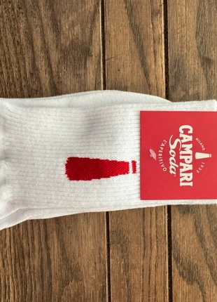 Gadget ufficiale Campari soda - calzini bianchi, brand: Campari, condizioni: Nuovo senza cartellino, taglia: S | 35-38, €8.00, €9.10 include la Protezione acquisti