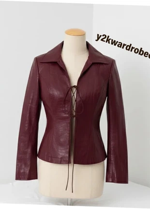 🍷 Veste courte bordeaux en similicuir style Corset/Y2K à lacets, brand: friperie, condizioni: Ottime, taglia: M / IT 42 / EU 38, €45.90, €48.90 include la Protezione acquisti