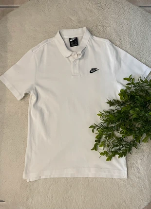 Polo Nike blanc, marque: Nike, état: Très bon état, taille: M, 10,00 €, 11,20 € Protection acheteurs incluse