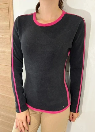 Pull Tommy Hilfiger Noir - Taille M - Femme, marque: Tommy Hilfiger, état: Très bon état, taille: M / 38 / 10, 17,90 €, 19,50 € Protection acheteurs incluse