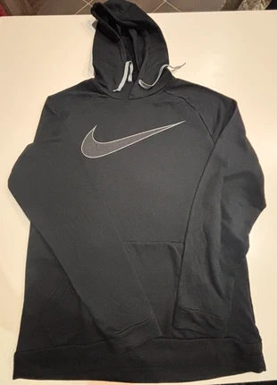 Sweat à capuche NIKE noir & gris – Taille XL – Très bon état – 25€, brand: Nike, condition: Very good, size: L, €25.00, €26.95 includes Buyer Protection