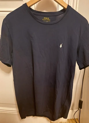 Blauw Polo Ralph Lauren T-shirt, merk: Polo Ralph Lauren, staat: Nieuw zonder prijskaartje, maat: M, € 15,00, € 16,45 inclusief Kopersbescherming