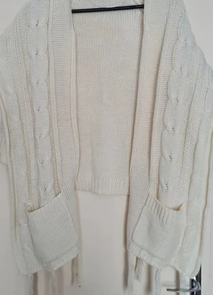 gilet blanc crème a franges kiabi 38/40, marque: Kiabi, état: Très bon état, taille: M / 38 / 10, 6,50 €, 7,53 € Protection acheteurs incluse