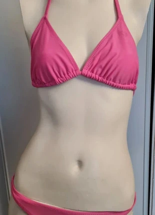 Bikini rose roxy, brand: Roxy, condizioni: Ottime, taglia: Taglia unica, €6.50, €7.53 include la Protezione acquisti