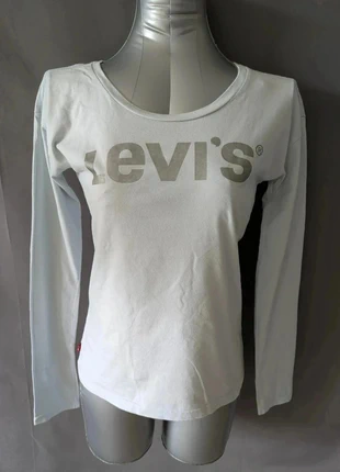 T-shirt manches longues Levi’s Red Tab femme S bleu clair logo argenté, marque: Levi's, état: Très bon état, taille: S / 36 / 8, 14,00 €, 15,40 € Protection acheteurs (Pro) incluse