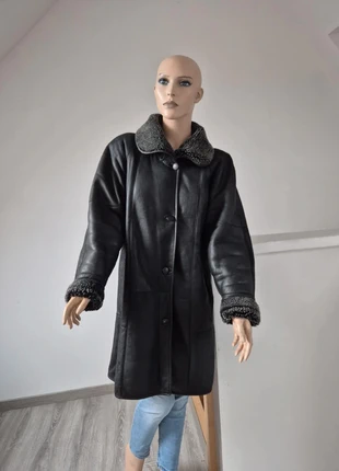 Manteau en peau retourne - 38 - Chateau noirot, brand: Chateau Noirot, condizioni: Ottime, taglia: M / IT 42 / EU 38, €45.00, €47.95 include la Protezione acquisti