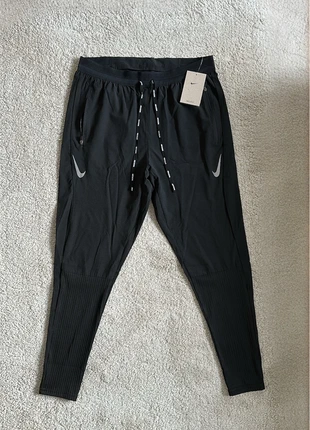 Pantalon Nike Running aeroswift, marque: Nike, état: Neuf avec étiquette, taille: S, 60,00 €, 63,70 € Protection acheteurs incluse