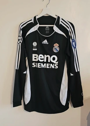 Maillot Vintage // Real Madrid // Floqué David Beckham // 2006-2007 // Noir // Taille M, marque: Real Madrid, état: Très bon état, taille: M, 85,00 €, 89,95 € Protection acheteurs incluse
