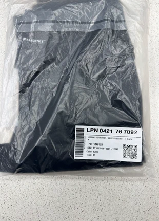 Fabletics, brand: Fabletics, condition: New with tags, size: M / UK 12-14, £15.00, £16.45 includes Buyer Protection