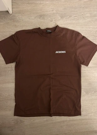 Jacquemus t shirt maat S, merk: Jacquemus, staat: Heel goed, maat: S / 36 / 8, € 75,00, € 79,45 inclusief Kopersbescherming