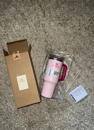 Gourde isotherme Stanley rose - Taille 1.18L, marque: Stanley, état: Neuf avec étiquette, 26,00 €, 28,00 € Protection acheteurs incluse