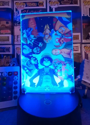 Superbe lampe multicolore One piece Luffy manga pirate, marke: OnePiece, zustand: Sehr gut, 10,00 €, 11,20 € inklusive Vinted-Käuferschutz
