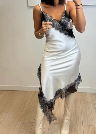 Robe satin & dentelle – Blanche et noire – Taille S – 50€, brand: sans marque, condition: New without tags, size: S / 36 / 8, €50.00, €53.20 includes Buyer Protection