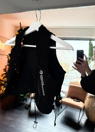 Running vest Create Performance, merk: Performance, staat: Heel goed, € 19,99, € 21,69 inclusief Kopersbescherming