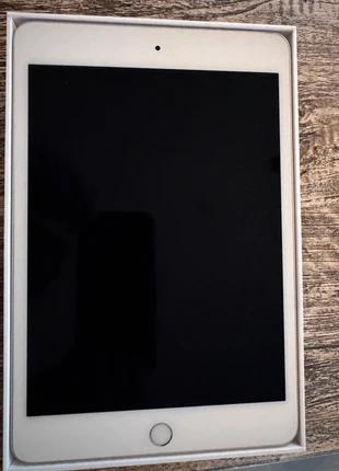 iPad mini (5e Gen), merk: Apple, model: iPad mini (2019), staat: Heel goed, € 160,00, € 168,70 inclusief Kopersbescherming