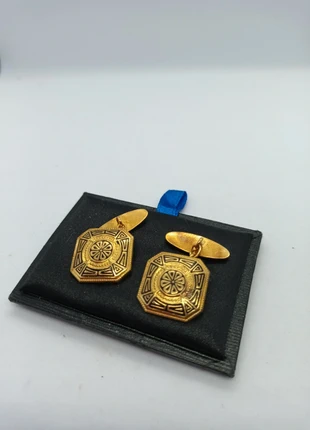 Manchetknopen vierkant, merk: vinted, staat: Heel goed, € 3,00, € 3,85 inclusief Kopersbescherming