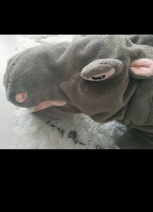Grosse peluche hypoopotame, marque: IKEA, état: Très bon état, taille: Prématuré, jusqu'à 44cm, 5,00 €, 5,95 € Protection acheteurs incluse