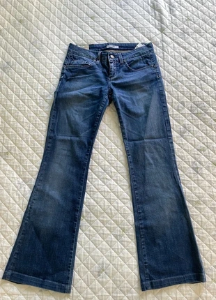 Jeans a vita bassa a zampa, marque: Liu Jo Jeans, état: Très bon état, taille: XS / 34 / 6, 10,00 €, 11,20 € Protection acheteurs incluse