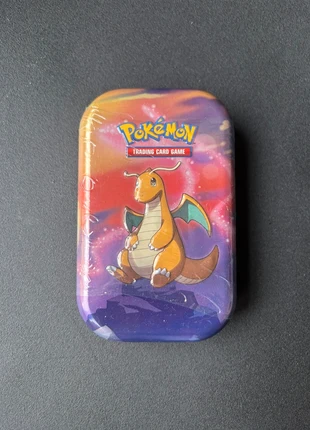 Pokémon Mini Tin Pouvoir de Kanto Dracolosse, marke: Pokémon, zustand: Neu, mit Etikett, 16,80 €, 18,34 € inklusive Vinted-Käuferschutz