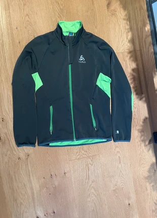 Veste Odlo coupe vent/thermique, marque: Odlo, état: Bon état, taille: S, 20,00 €, 21,70 € Protection acheteurs incluse