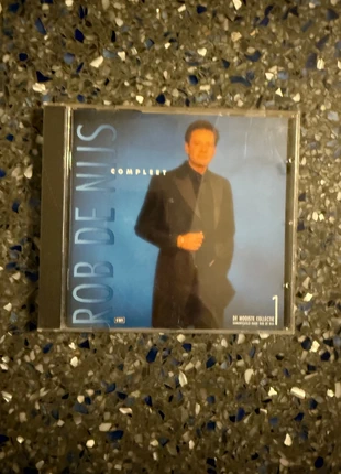 Rob de Nijs compleet, staat: Heel goed, € 2,00, € 2,80 inclusief Kopersbescherming