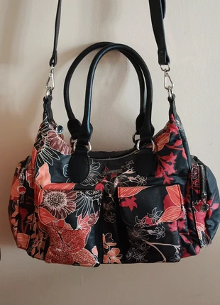 Borsa Desigual originale – Elegante, mai utilizzata, brand: Desigual, condizioni: Nuovo senza cartellino, €25.00, €26.95 include la Protezione acquisti