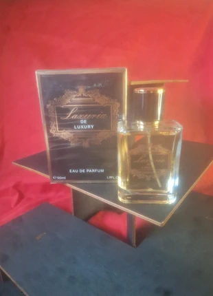 Eau de Parfum Laxuria de Luxury 50 Ml Femme, marque: Luxury, état: Neuf avec étiquette, 8,00 €, 9,10 € Protection acheteurs incluse